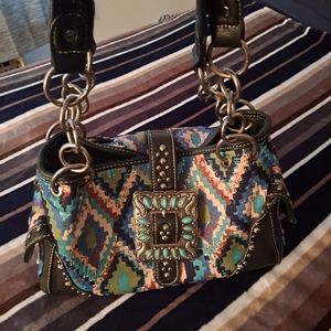 Montana West Conceal